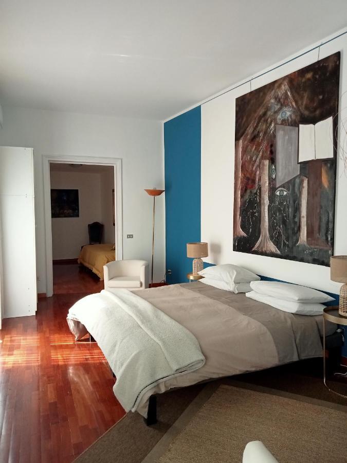 Altera Domus Bed and Breakfast Napoli Esterno foto